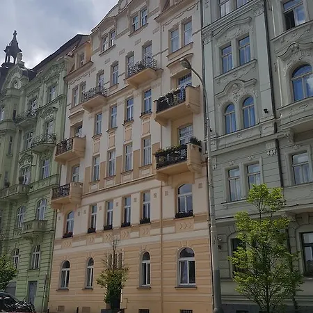 River Bank Apartment